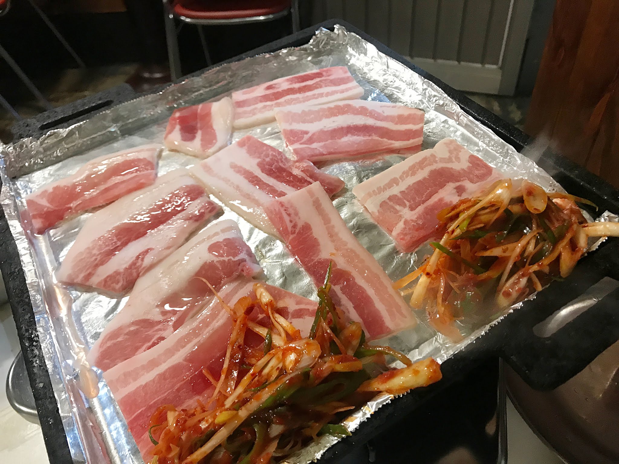 불판위-냉동삼겹살