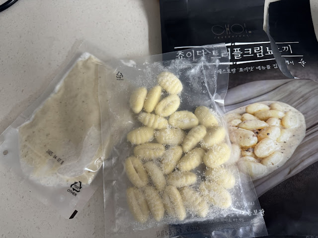 쵸이닷-뇨끼포장-소스와-뇨끼